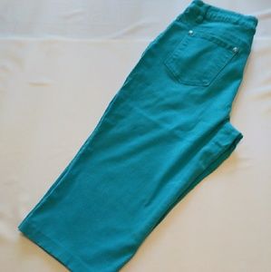 Peter Nygard Petites Cropped Jeans